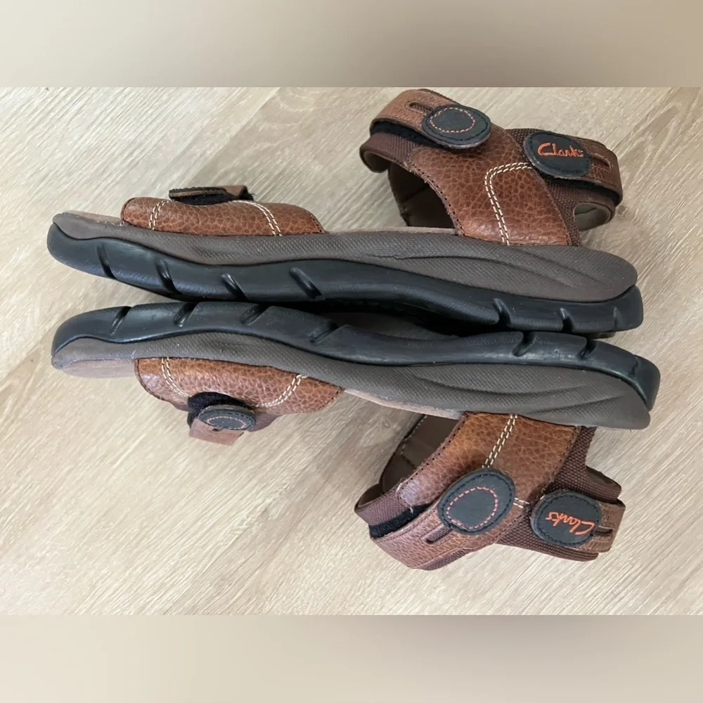 Clarks Active Air Men’s Sandals, Size 9 M, NWOT